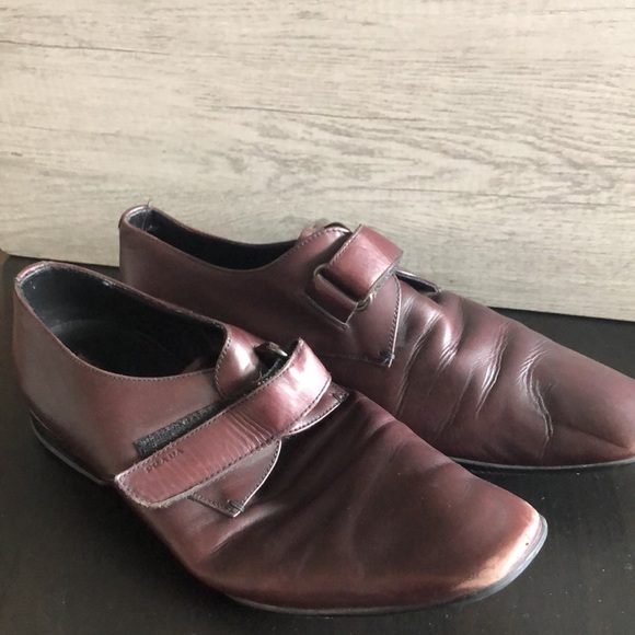 AUTHENTIC Prada dress shoes - Picture 2 of 6